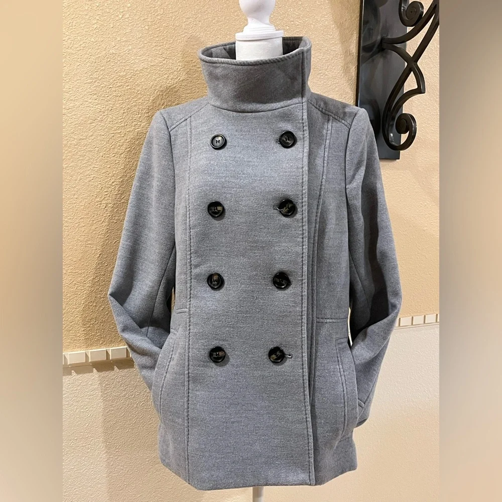 H&M double-breasted peacoat. Convertible collar. Decorative stitching. Grey. 12 - Picture 6 of 14